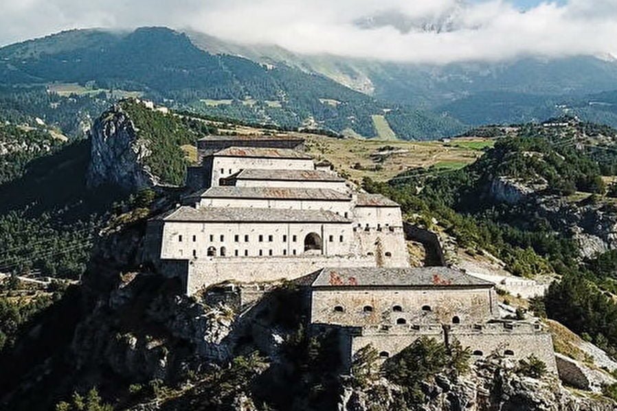 Lesen Sie mehr über den Artikel GeoBox Enhancing Historical Landmarks with Immersion: Fort Victor Emmanuel (France)