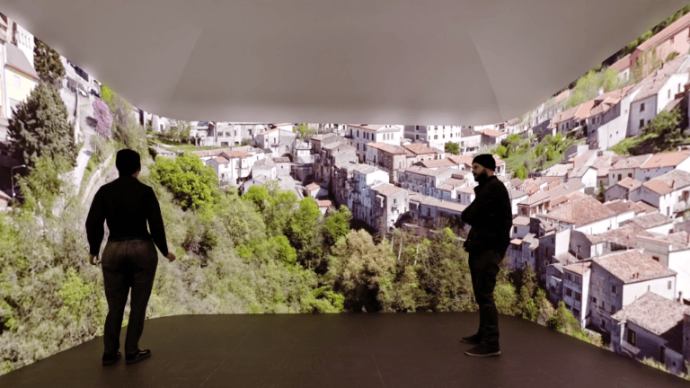 Immersive installation in the museum, edge blending projector